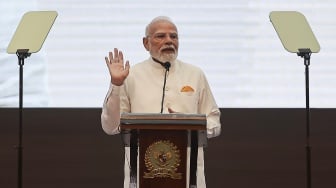 Perdana Menteri (PM) India Narendra Modi menyampaikan pidato saat kunjungan kenegaraan di Kompleks Parlemen, Senayan, Jakarta, Selasa (7/7/2026). [ANTARA FOTO/Dhemas Reviyanto/sgd]