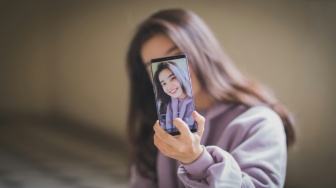 Menggugat Filter Dysmorphia TikTok dan Instagram yang Merampas Percaya Diri