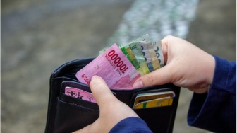 Siklus Finansial Gen Z: Gaji Belum Masuk, Tagihan Sudah Antre Paling Depan