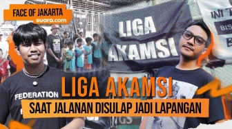 Liga Akamsi, Saat Jalanan Disulap Jadi Lapangan di Tengah Sesaknya Jakarta