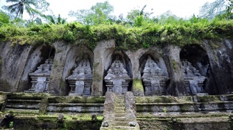 Siapa Nama Juru Kunci Gunung Kawi?