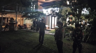 Rumah Mewah di Sentul City Digeledah Polisi Tengah Malam, Diduga Milik Jampidsus Febrie Adriansyah