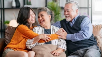 Orang Indonesia Kini Hidup Lebih Lama, Tapi Belum Banyak yang Siap Secara Finansial