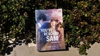 Perpisahan Tak Menunggu Kita Siap: Pelajaran dari Novel You've Reached Sam