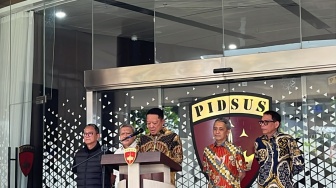 Akui Rumah Sentul Miliknya, Jampidsus Febrie Masih Rahasikan Sosok Pemilik 74 Kg Emas