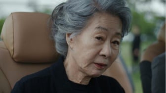 Usai Raih Oscar, Youn Yuh Jung Berpeluang Bawa Pulang Penghargaan Emmy 2026