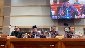 Minta Dihukum Mati! DPR Geram Eks Jampidsus Febrie Adriansyah Jadi Tersangka Korupsi: Menjijikkan!