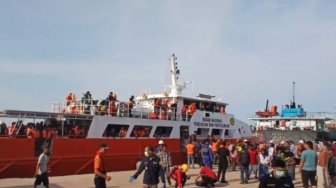 Dua Malam Tertahan di Laut, 252 Penumpang KM Suwindu Akhirnya Dievakuasi