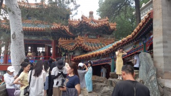 Mengabadikan Momen di Taman Yiheyuan, Pusat Politik dan Ibadah Kaisar Dinasti Qing