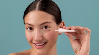 Sunscreen atau Primer Dulu? Ini Panduan Skincare dan Makeup Tahan Lama