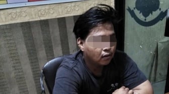 Tampang Lesu Sopir Angkot Bekasi yang Viral Ngamuk di Jalan Resmi Tersangka, Ini Motifnya