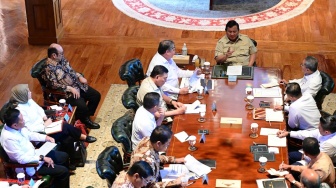 Prabowo Perintahkan Harga Khusus BBM untuk Nelayan Kapal 30200 GT