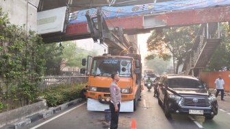 Sopir Truk Crane Tabrak JPO Tendean Diduga Tak Pahami Tinggi Kendaraan