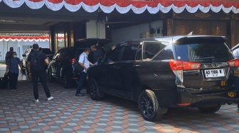 KPK Kembali Geledah Kantor Bupati Sukoharjo, Keluar Bawa 3 Koper