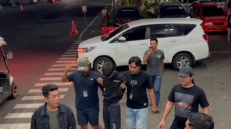 Bingung Cari Uang Nikah, Pemuda 25 Tahun Nekat Tusuk Leher Ojol yang Sedang Tidur di Tangerang