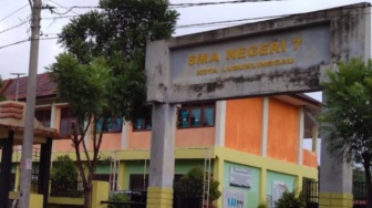 Saat Sekolah Lain Kebanjiran Murid, SMA Negeri di Lubuk Linggau Ini Cuma Dapat 13 Siswa