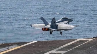 Jet Tempur Amerika Serikat Hancurkan Pos Rudal Iran