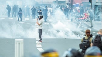 Ikut Demo? Jangan Lakukan 5 Kesalahan Fatal Ini saat Terpapar Gas Air Mata