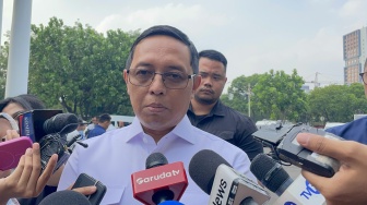 Hasan Nasbi Buka Alasan Prabowo Terbitkan Perpres Perlindungan Jaksa