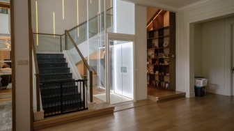 Lift Rumah Makin Diminati, Hunian Mewah Kini Utamakan Kenyamanan dan Aksesibilitas