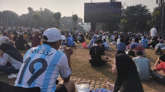 Sihir Messi Sampai ke Bogor: Cerita Warga Ciampea Terharu Emosi di Alun-Alun Tegar Beriman