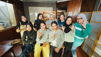 Di Tengah Hilirisasi Nikel, Perempuan Pulau Obi Menemukan Jalan Baru Gerakkan Ekonomi