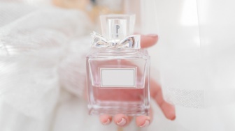 5 Parfum Wanita Terbaik untuk Acara Malam, Wanginya Elegan dan Memikat