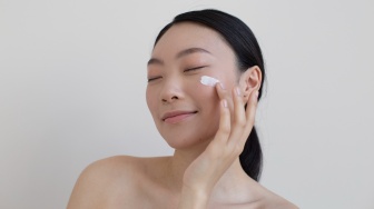 Sunscreen dengan Kandungan Alami Apa yang Direkomendasikan untuk Pemilik Kulit Berminyak?