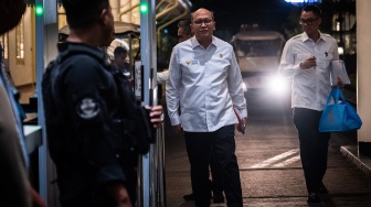 Menteri Investasi dan Hilirisasi/Kepala BKPM sekaligus CEO Badan Pengelola Investasi (BPI) Danantara Rosan Roeslani berjalan keluar usai rapat bersama Presiden Prabowo Subianto, di Istana Kepresidenan, Jakarta, Rabu (15/7/2026). [ANTARA FOTO/Bayu Pratama S./kye]
