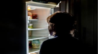 Sudah Saatnya Night Eating Syndrome Menjadi Perhatian Nasional