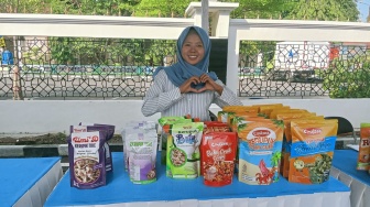Kisah Rosyidah, Mantan Pekerja Migran yang Sukses Bangun UMKM Olahan Laut di Indramayu