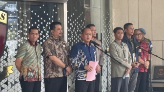Kejagung Periksa Febrie Adriansyah Sebagai Tersangka, Bersamaan dengan Pelimpahan Barang Bukti