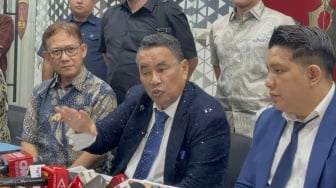 Usai Diperiksa sebagai Tersangka, Febrie Adriansyah Tak Ditahan