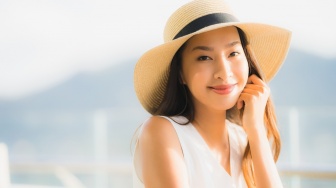 3 Sunscreen Jepang agar Kulit Tampak Awet Muda, Lengkap Review Pembeli