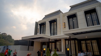Cluster Beverly Hills Resmi Show Unit, Tawarkan Hunian American Classic di Semarang