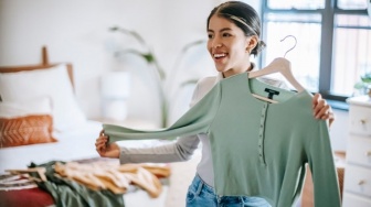 Perempuan dan Tren Capsule Wardrobe: Bikin Hemat atau Cuma Hype Sesaat?