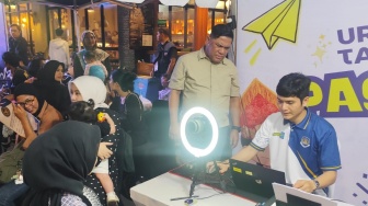 Layanan Paspor Malam Hari Disambut Antusiasme Warga Medan