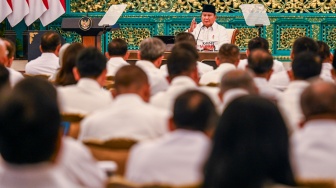 Jelang 2 Tahun Pemerintahan, Prabowo Kumpulkan Menteri untuk Evaluasi Besar