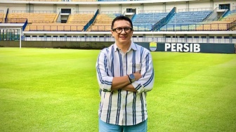 Mantan Petinggi Persib Bandung Ditunjuk Jadi Dirut Pos Indonesia