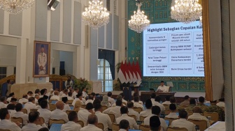 Jelang Dua Tahun Pemerintahan, Prabowo Kumpulkan Menteri untuk Evaluasi Kinerja Kabinet