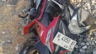Ngeblong di Perlintasan KA Kokrosono Semarang, Motor Tabrak Kereta Api, 1 Siswa SD Tewas