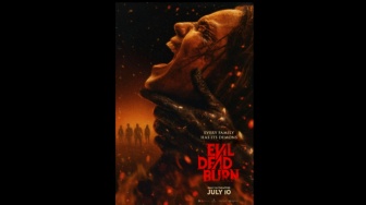 Review Evil Dead Burn: Teror Iblis Necronomicon di Rumah Danau Berdarah!
