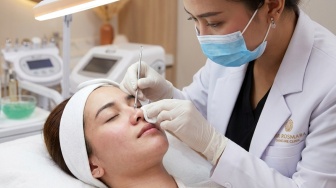 Bolehkah Facial saat Ada Jerawat? Ketahui Kondisi yang Perlu Dihindari
