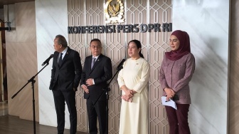 Eks Jampidsus Febrie Ardiansyah Belum Ditahan, DPR Ingatkan Kejagung Soal Transparansi