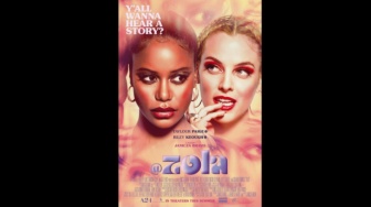 Review Film Zola: Ketika Kisah Media Sosial Berubah Menjadi Momen Mencekam!