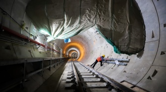 MRT Jakarta Fase 2A Tembus 61,8%, Uji Coba HI-Monas Dibidik 2027
