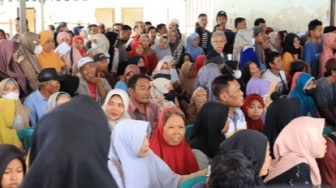 Nenek Renta Kelaparan Gigit Jari, yang Rumahnya Keramik Bagus Malah Asyik Kantongi Bansos