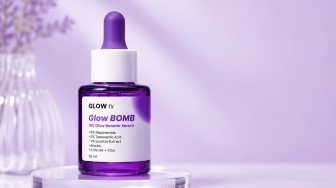 Review Serum Glow FX Glow Bomb, Harga Rp30 Ribuan Ampuh Libas Bekas Jerawat Tanpa Perih