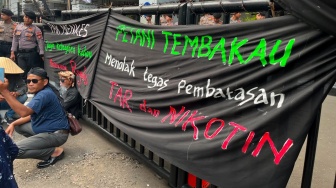Petani Temanggung Geruduk Komisi IV DPR RI, Nilai Aturan Nikotin Ancam Tembakau Lokal