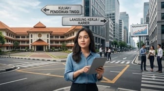 Persaingan Karier Makin Ketat, Gen Z Sebaiknya Kuliah atau Langsung Kerja?